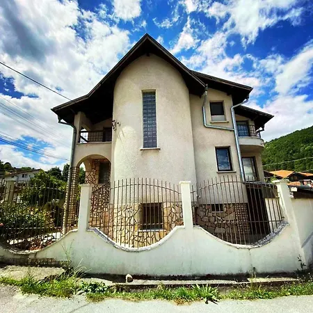 виктория Gæstehus Raduil